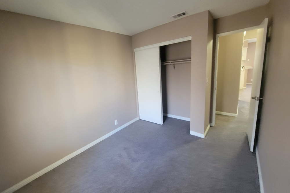 2x2 Bedroom photo of Sunset Springs apartment Bedroom 1